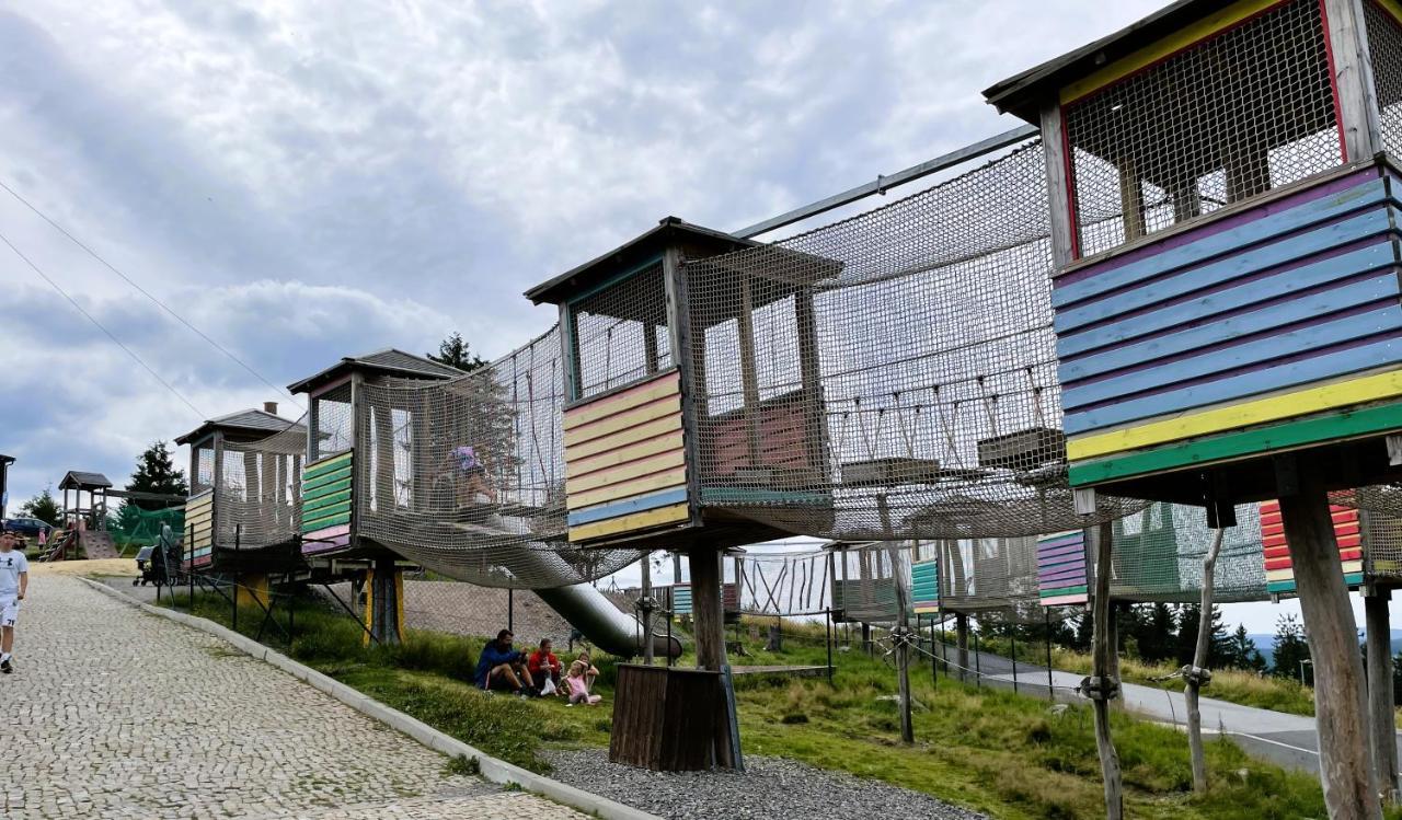 Apartman Plesivec U Sjezdovky อาเบอร์ตามี ภายนอก รูปภาพ